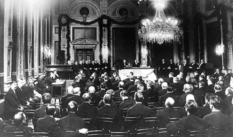 1925